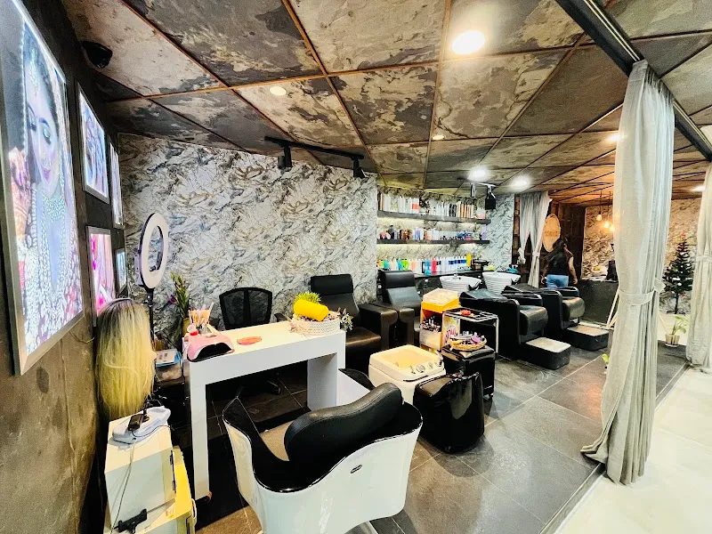 Promenad Salon