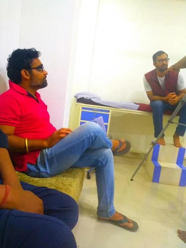Five Fingers Media Works