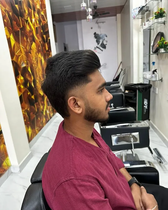B-town Unisex Salon