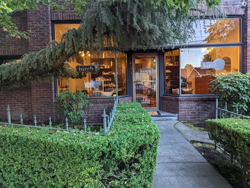 Salon Birch