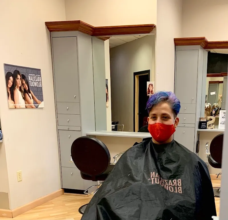 Joua Hair Studio