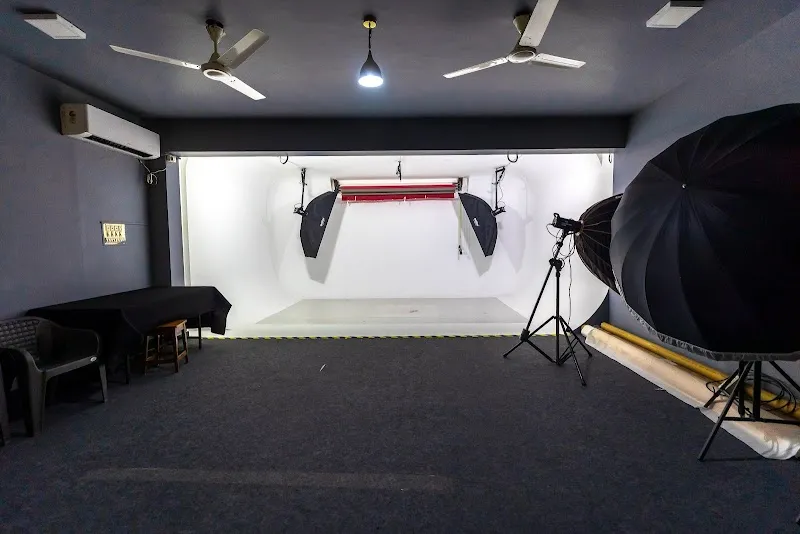 Dads Moneyy Studio | Green Screen Studio | Photography Studio for Rent | Pod Cast Studio | Recording and Dubbing Studio