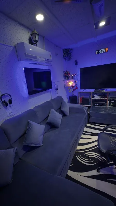 Recording studio Music Makers Events & Recording Studio