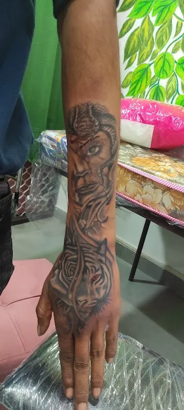 SR Tatoo Studio
