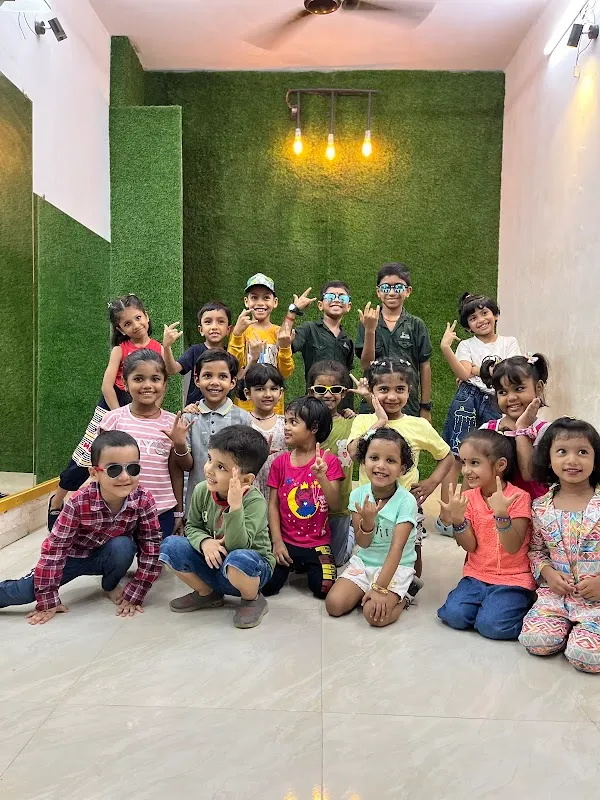 Kings of gravity dance studio