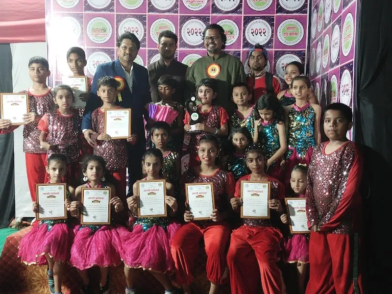 Kings of gravity dance studio