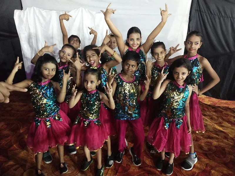 Kings of gravity dance studio