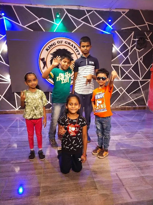 Kings of gravity dance studio