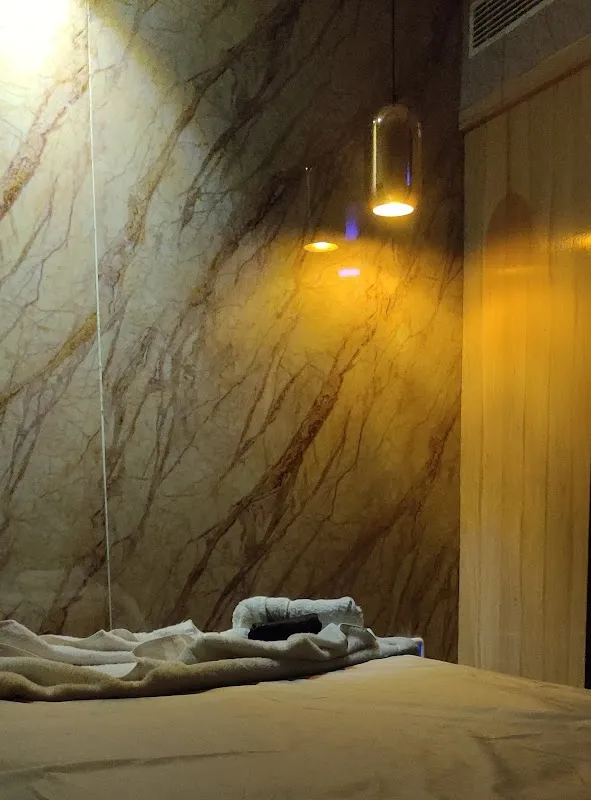 Spa Le Paris @ Jagadish Hotel