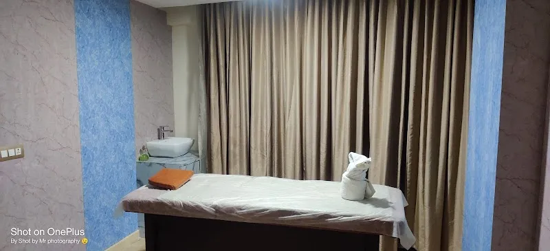 Spa Le Paris @ Jagadish Hotel