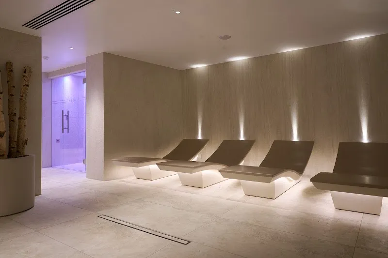 Fairlawns Hotel and Spa