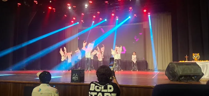 YR DANCE ACADEMY