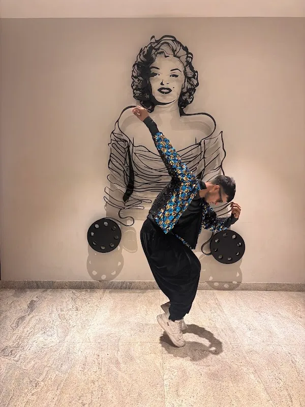 YR DANCE ACADEMY