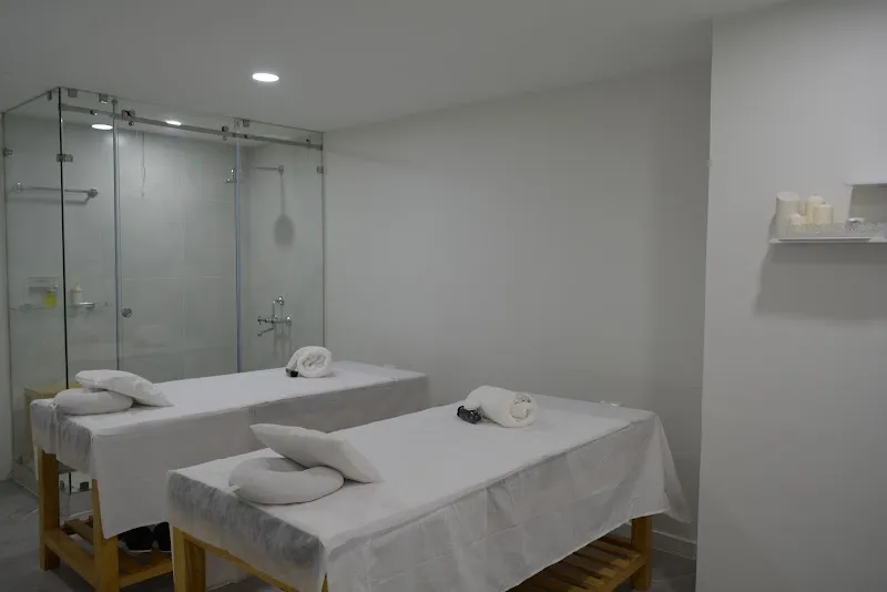 Moonlight Salon and wellness