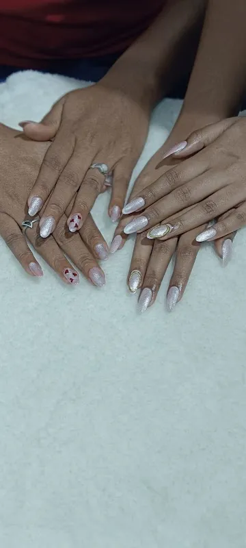 Moonlight Salon and wellness