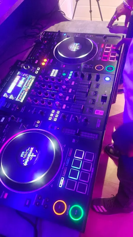 8bit Audio - DJ & Music production & Recording Studio