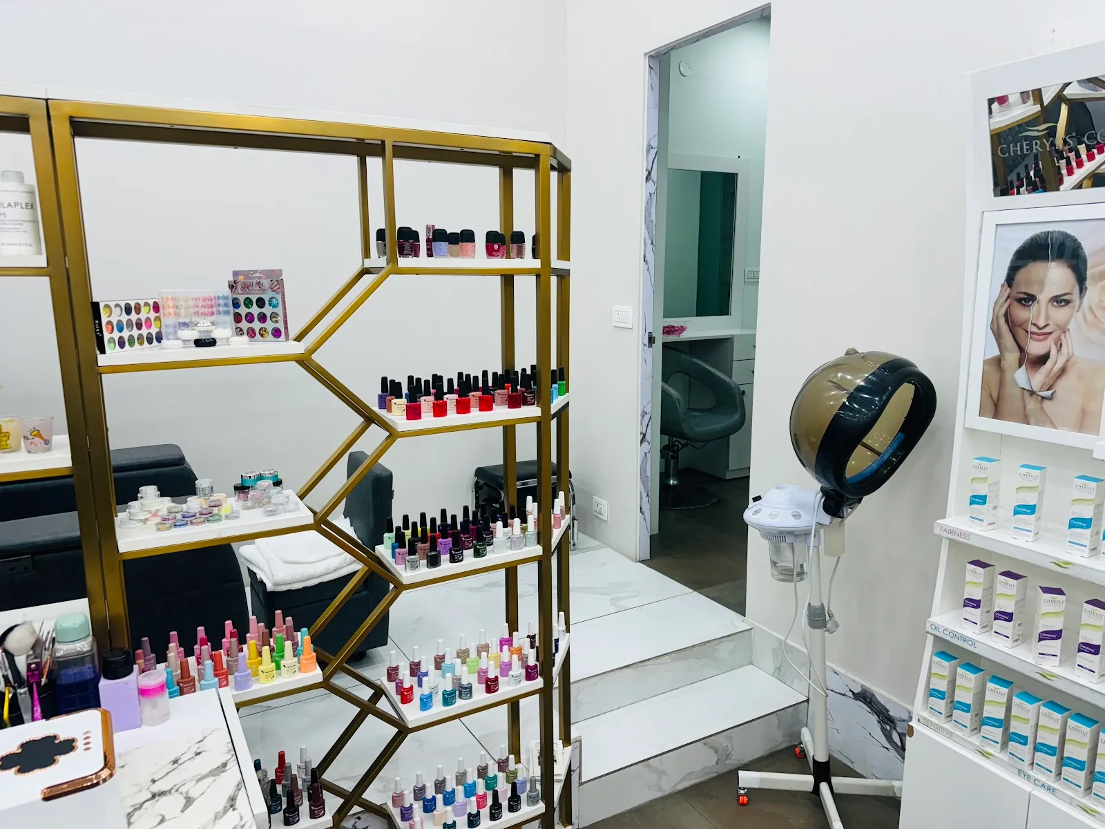 Kapils Salon