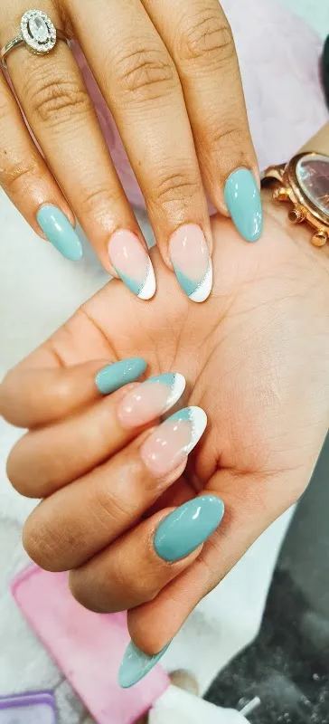 Styla X tha Unisex Salon by Arun nail artist - best salon in kalkaji