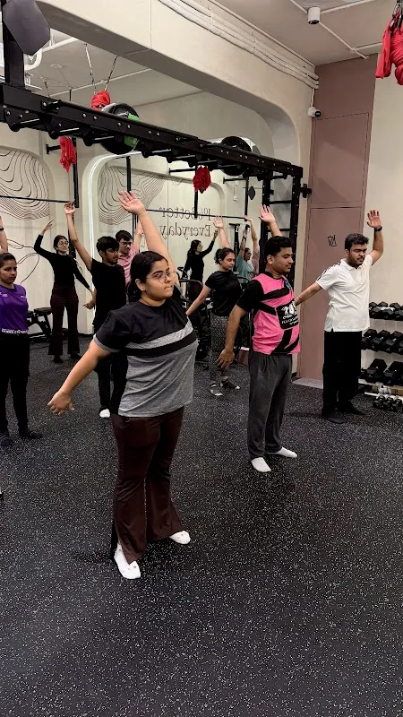 Movara : A Fitness Studio