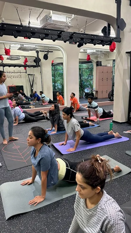 Movara : A Fitness Studio