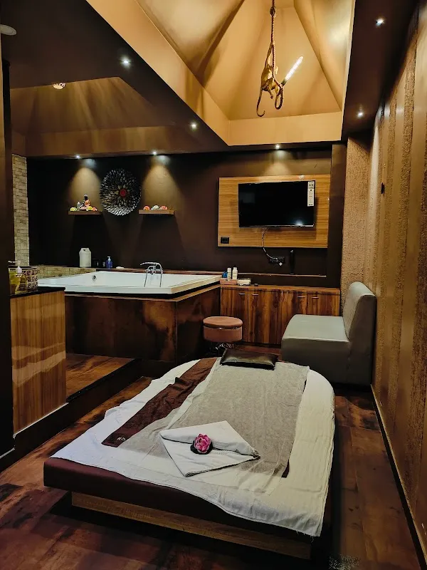 Royal Oak Spa - No 1 Spa In Sanpada, Navi Mumbai