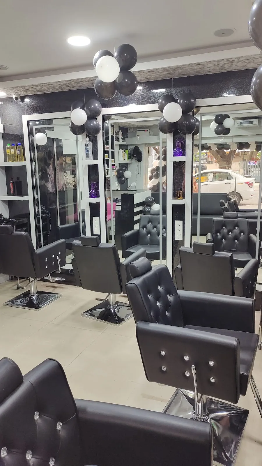Glamour salon for men