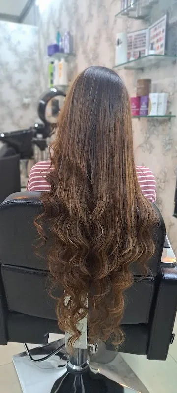 Blossom Unisex Salon