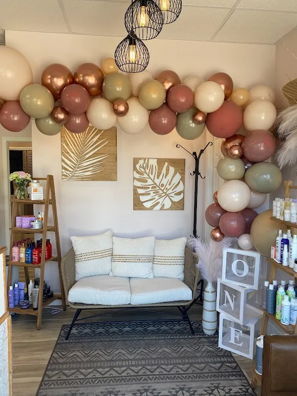 Salon Palm & Spa