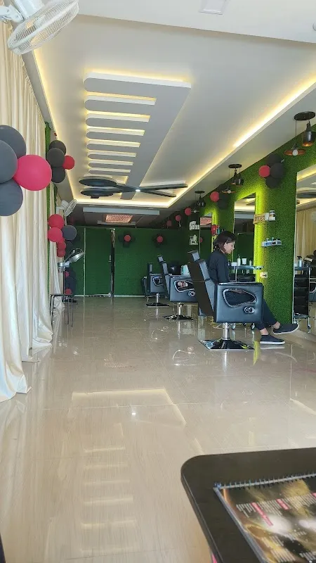 Beauty Garage Unisex Saloon & Spa