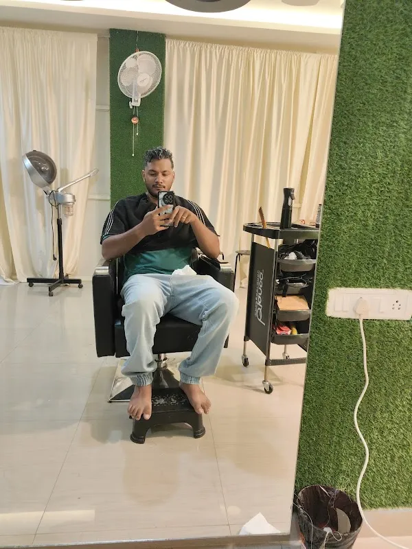 Beauty Garage Unisex Saloon & Spa