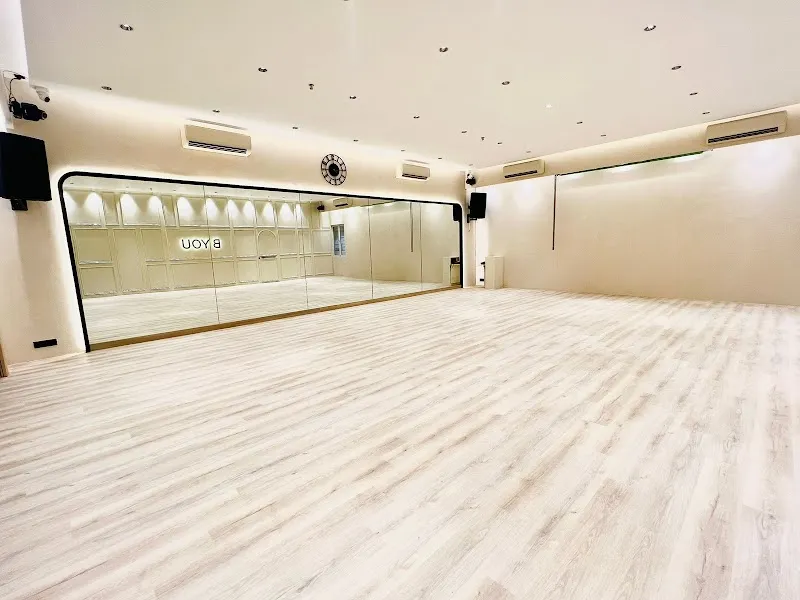 B You Dance Academy By Tejal Pimpley
