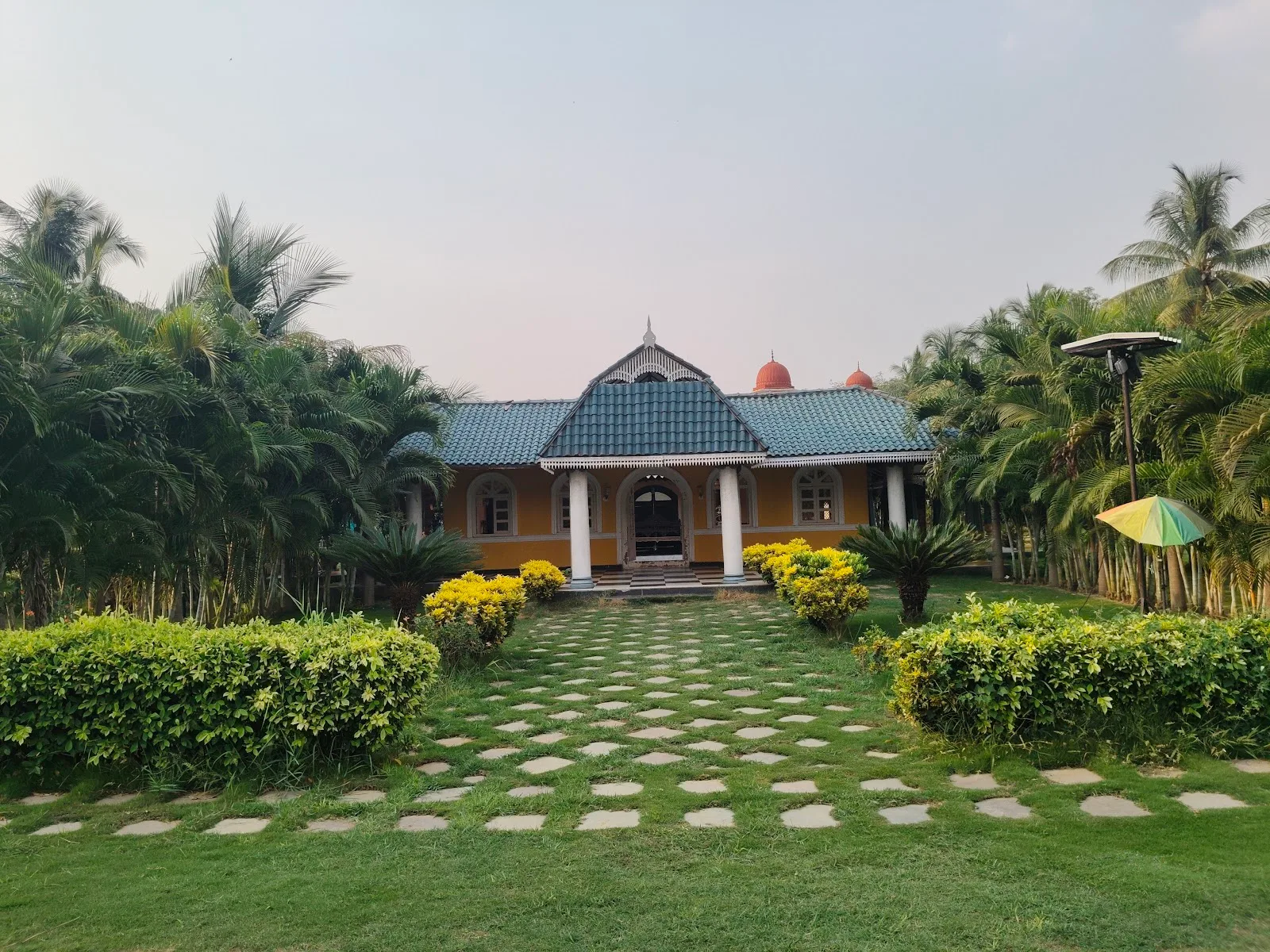 Nizam Film City – Pre-Wedding Photoshoot Studio in Hyderabad
