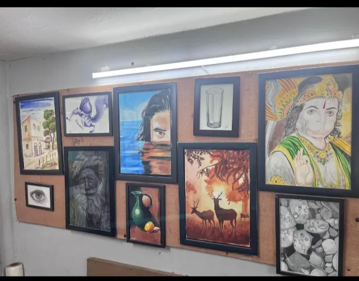 MIRROR FINE ART'S