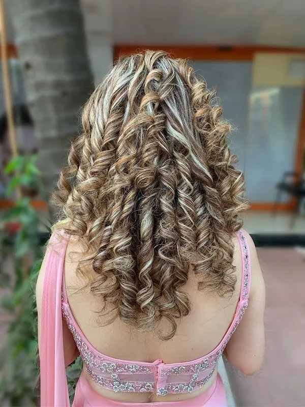 Rekha's Hair & Beauty Salon