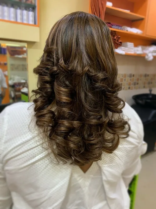 Rekha's Hair & Beauty Salon