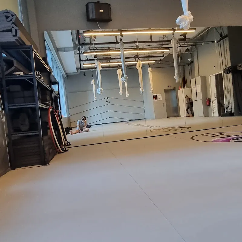 MAD Dance Studio