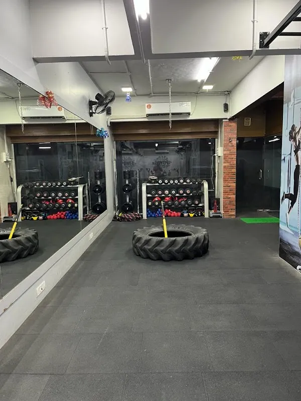 RJ Fitness World