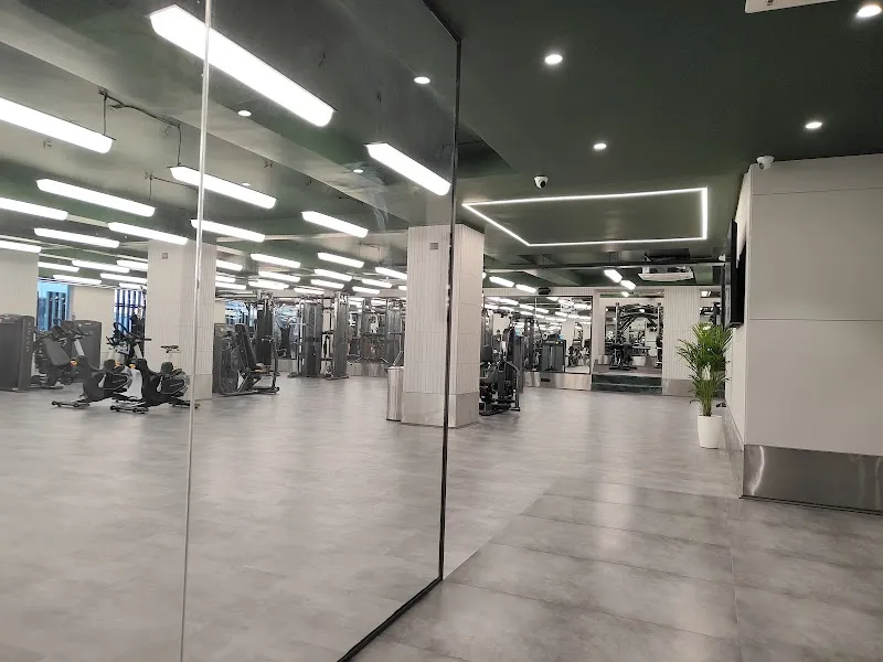 Vault By Virat Kohli (Kirti Nagar)
