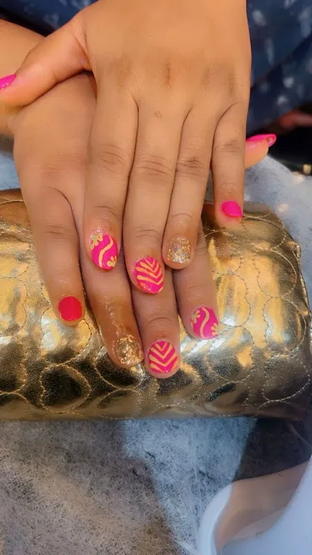 Glow Studio | HAIR . NAIL . BEAUTY . EYELASHES . HAIR EXTENSIONS