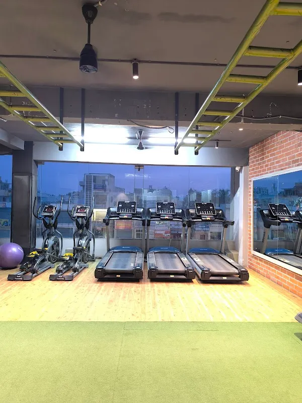 R Fitness - Gym and Fitness Center