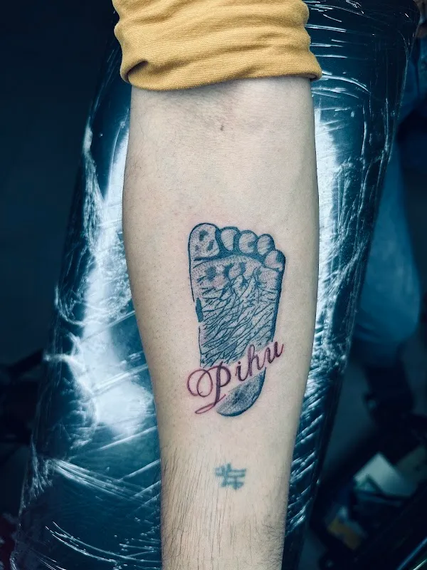 Leo Tattoos