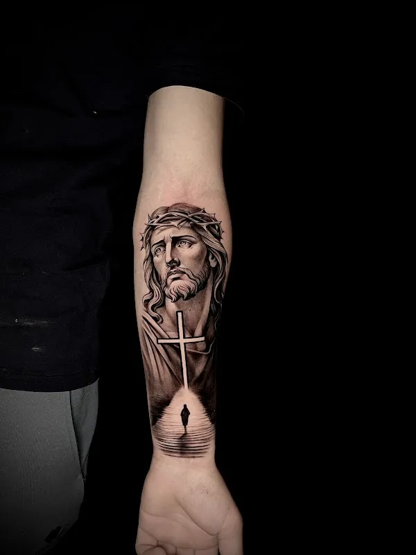 Red nd Black Tattoo Ink Tirana