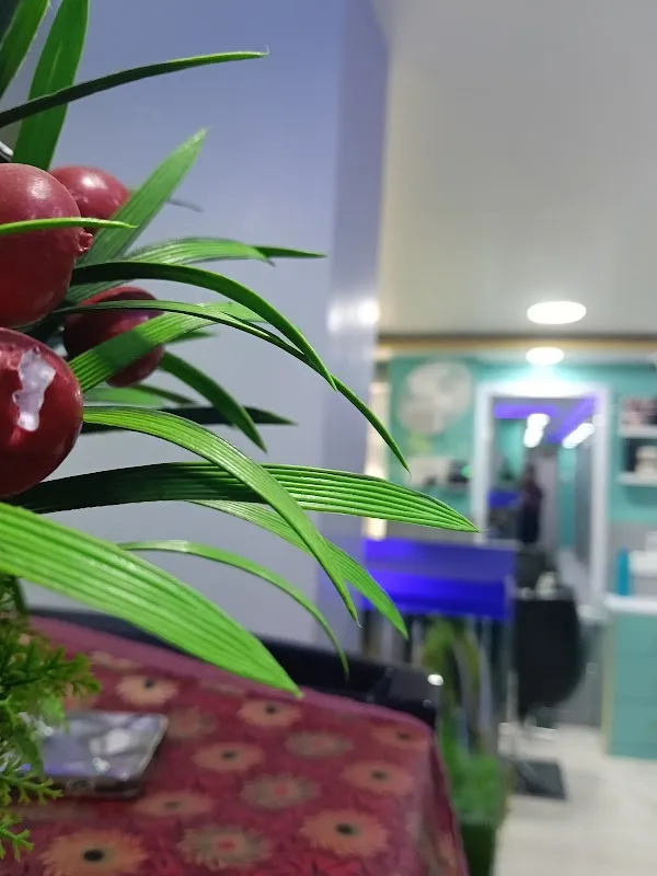 The Cutting King Unisex Salon & Spa in Patna