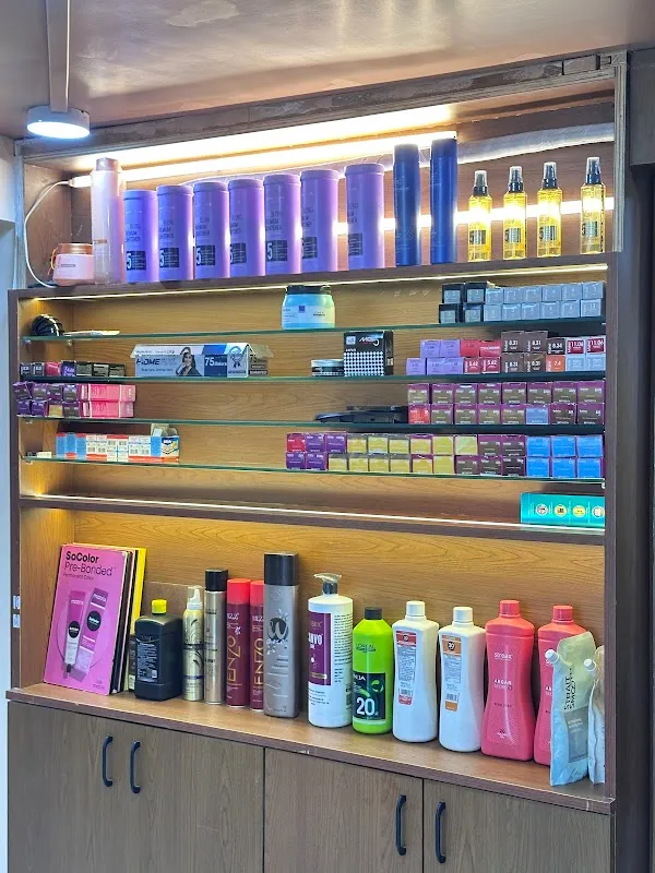 Velvet lounge unisex salon