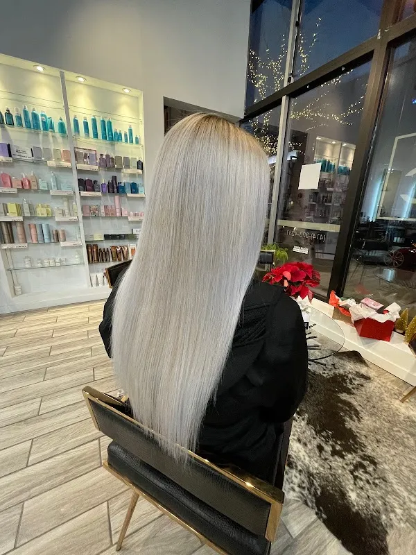 Salon Blānc