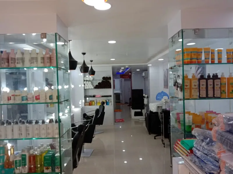 VLCC Salon (Bolpur)