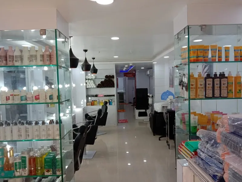 VLCC Salon (Bolpur)