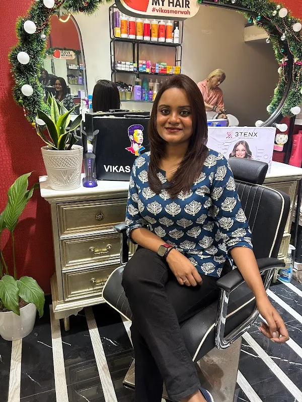 Vikas Marwah Oshiwara salon ( Hair & Beauty Salon )