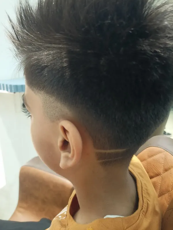 First Hair Unisex Salon