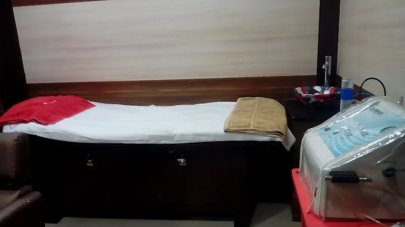 JAWED HABIB HAIR AND BEAUTY SALON RK PURAM ALAKAPURI